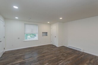 2134 Grafton Dr in Wilmington, DE - Building Photo - Building Photo