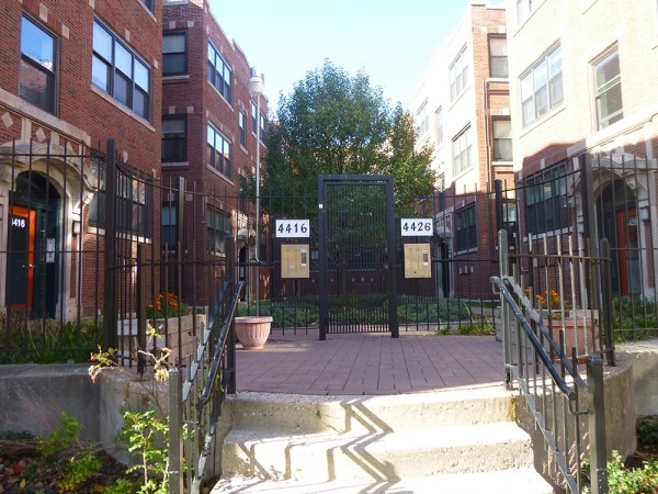 Clifton Magnolia Apartments in Chicago, IL - Foto de edificio - Building Photo