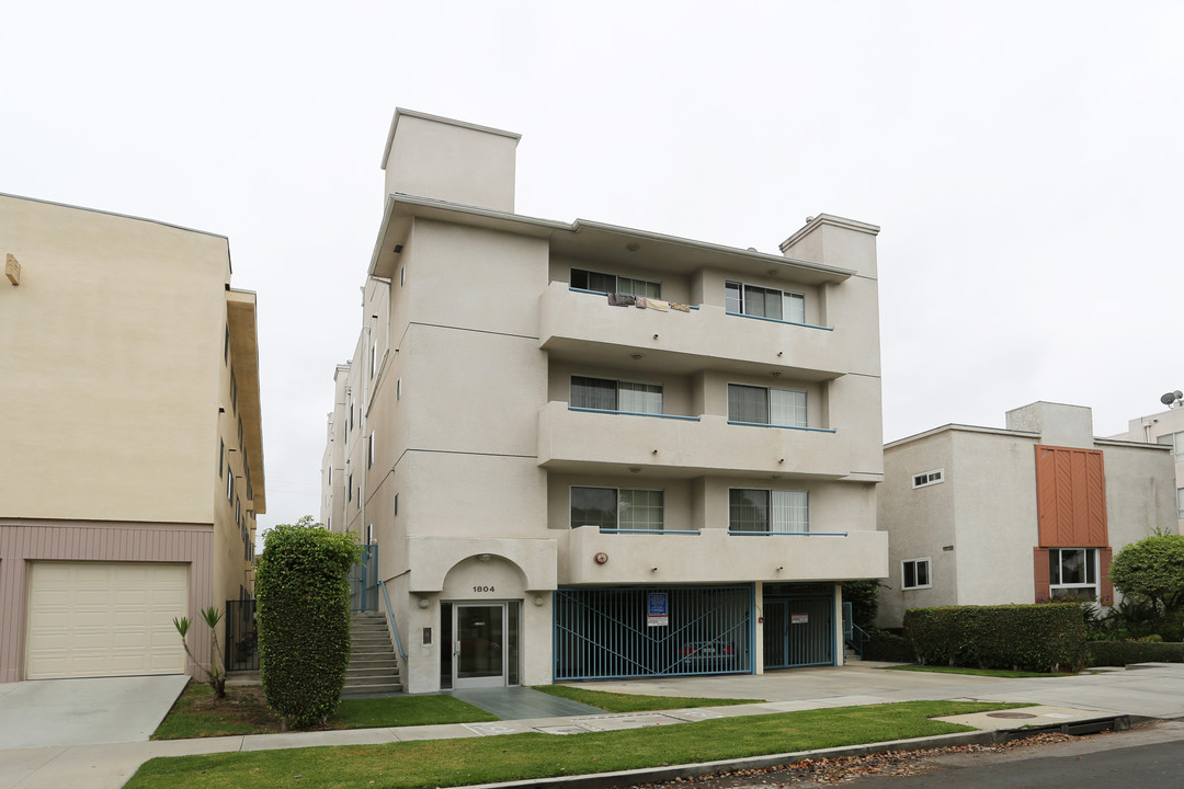 1804 Camden Ave in Los Angeles, CA - Building Photo