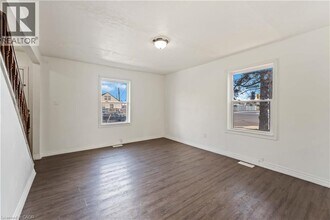 1788 Barton St E in Hamilton, ON - Building Photo - Building Photo