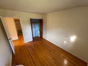 21 Rita Cres in Commack, NY - Building Photo - Building Photo