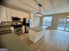 1945 Fieldstone Way in Frederick, MD - Building Photo - Building Photo