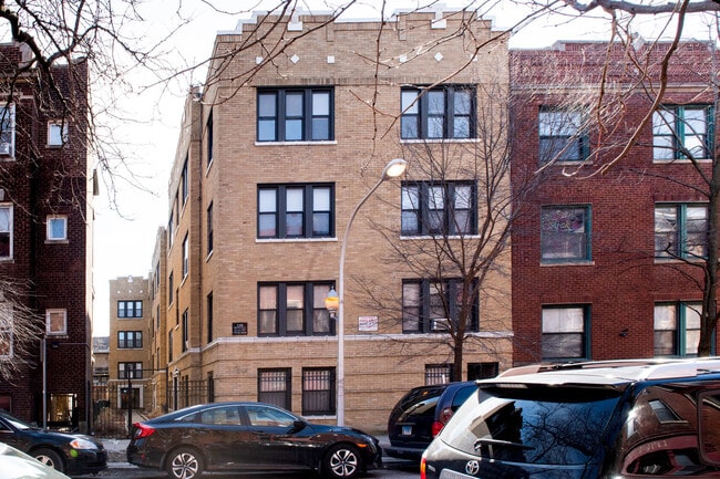 property at 837.5 W Cornelia Ave