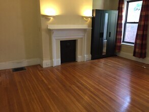 429 Marlborough St, Unit 3B in Boston, MA - Building Photo - Building Photo