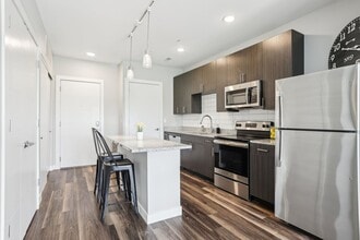 Whispering Heights in Edwardsville, IL - Foto de edificio - Building Photo