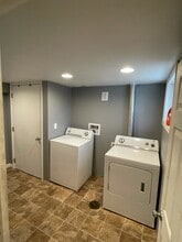 909 S 2nd St, Unit A - Upstairs in Laramie, WY - Building Photo - Building Photo
