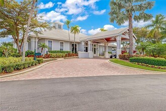 1093 Silverstrand Dr in Naples, FL - Building Photo - Building Photo