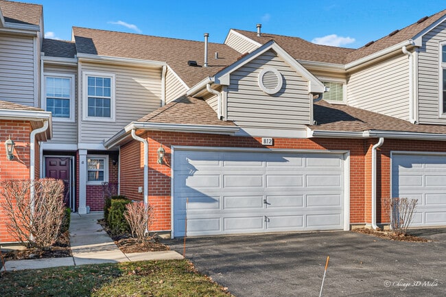 property at 812 Old Checker Rd