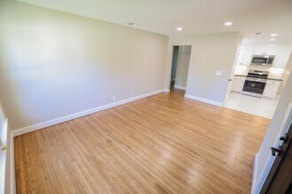 5008 Penrose Ave in Fort Worth, TX - Building Photo - Building Photo