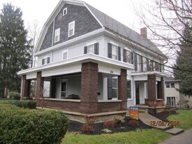 224 Cherry St, Unit 3-S in Granville, OH - Building Photo