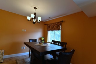 18601 Walkers Choice Rd, Unit 3 in Montgomery Village, MD - Building Photo - Building Photo