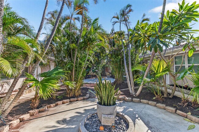 924 NE 17th Terrace in Fort Lauderdale, FL - Foto de edificio - Building Photo