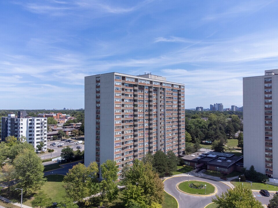 25 Silver Springs Blvd in Toronto, ON - Building Photo