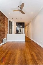 40 Avenue B in New York, NY - Building Photo - Building Photo