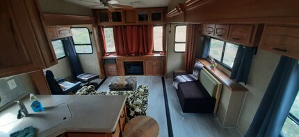 16921 Red Tail Rd in Eckert, CO - Foto de edificio - Building Photo