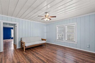 221 Huron St in Cleburne, TX - Building Photo - Building Photo