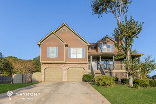 5616 Kitties Ct in Powder Springs, GA - Building Photo