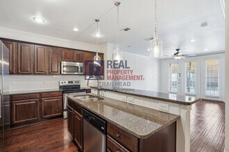 950 N Henderson St in Fort Worth, TX - Building Photo - Building Photo