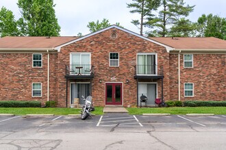 Beech Grove Apartments in Jeffersonville, IN - Building Photo - Building Photo