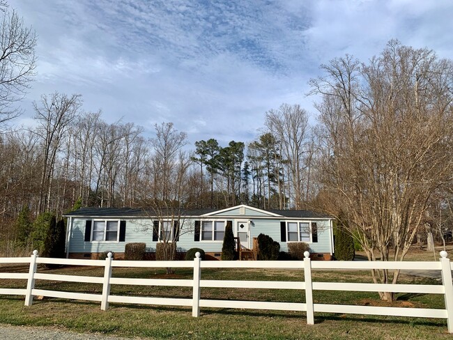 property at 3142 Cotten Rd