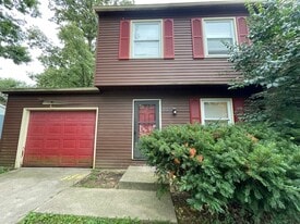 804 Lindenwood Dr S in South Bend, IN - Building Photo