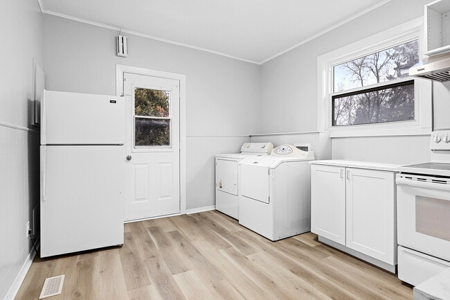 property at 238 Rue Notre-Dame-de-l'île