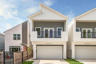 405 E 32nd St in Houston, TX - Foto de edificio - Building Photo