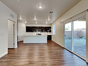 724 Terrain Star Ave in North Las Vegas, NV - Building Photo - Building Photo