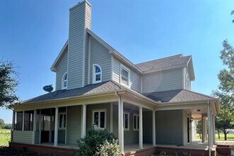 11881 Mustang Rd in Pilot Point, TX - Building Photo - Building Photo