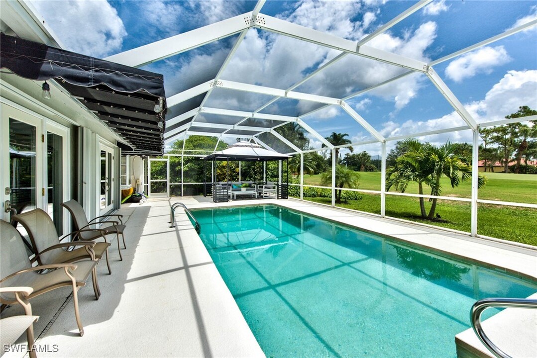 1614 Forest Lakes Blvd in Naples, FL - Building Photo