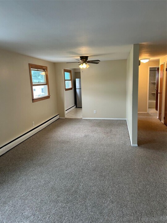 23 Cherwal St in West Babylon, NY - Building Photo