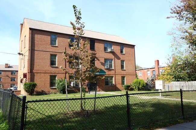 1425 1st St NW in Washington, DC - Building Photo - Building Photo