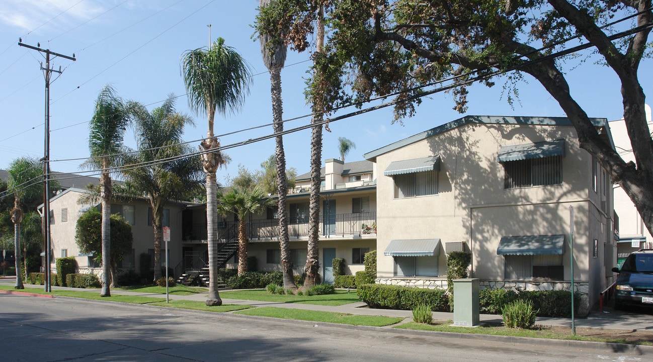 Spurgeon Street Apartments in Santa Ana, CA - Building Photo