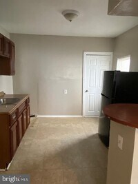 2502 N Bouvier St photo'