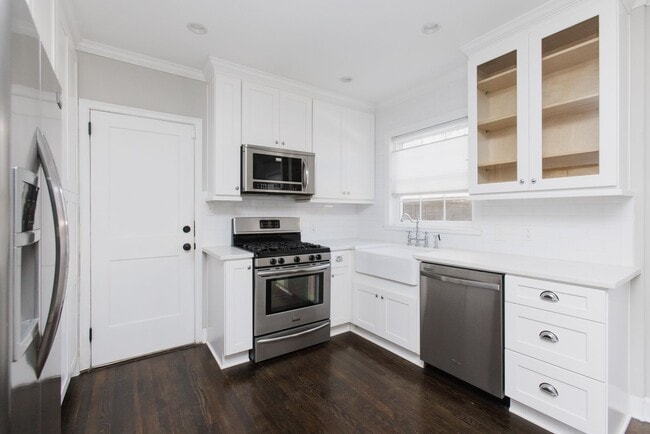 property at 36 Sheridan Dr NE