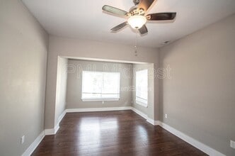 2029 N College Ave in Indianapolis, IN - Foto de edificio - Building Photo