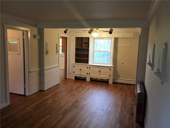 34 Arrowhead Way in Woodbury, CT - Foto de edificio - Building Photo