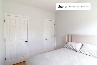Private bedroom in 3 bed/2 bath Home in Boston, MA - Building Photo - Building Photo