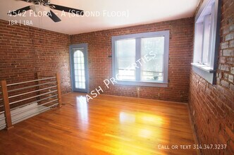 4542 Flora Ave in St. Louis, MO - Building Photo - Building Photo