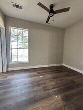 4106 Darby St in Bacliff, TX - Building Photo - Building Photo