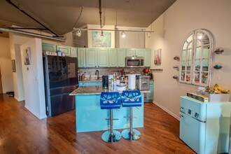 849 N Franklin St in Chicago, IL - Building Photo - Building Photo