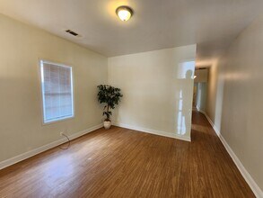 1278 Lucile Ave SW in Atlanta, GA - Building Photo - Building Photo