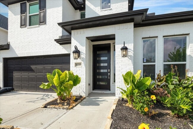 9219 Edgeberry Dr in Cypress, TX - Building Photo - Building Photo