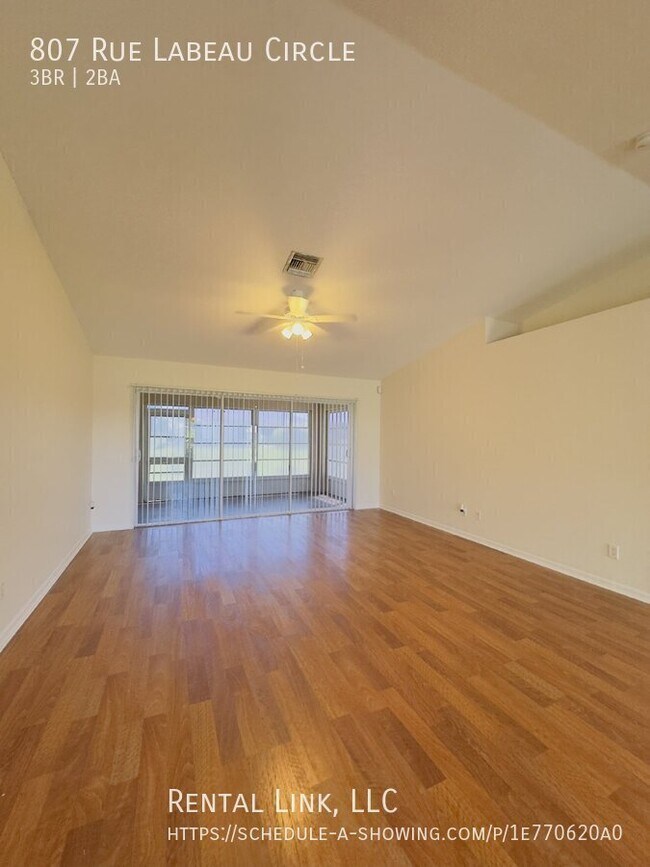 807 Rue Labeau Cir in Ft. Myers, FL - Building Photo - Building Photo