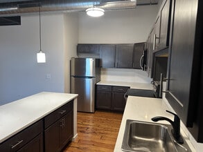 The Shop Lofts in Stoughton, WI - Foto de edificio - Building Photo