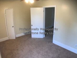 4629 Storer Ave-Unit -4 in Cleveland, OH - Building Photo - Building Photo
