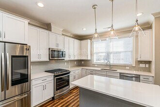 290 Spring Ave in Fuquay Varina, NC - Building Photo - Building Photo