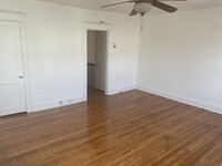 6 Oakley Rd, Unit B photo'