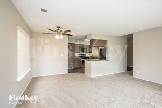 6533 Chilton Ct in Las Vegas, NV - Building Photo - Building Photo