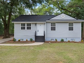 757 California St in Tallahassee, FL - Building Photo